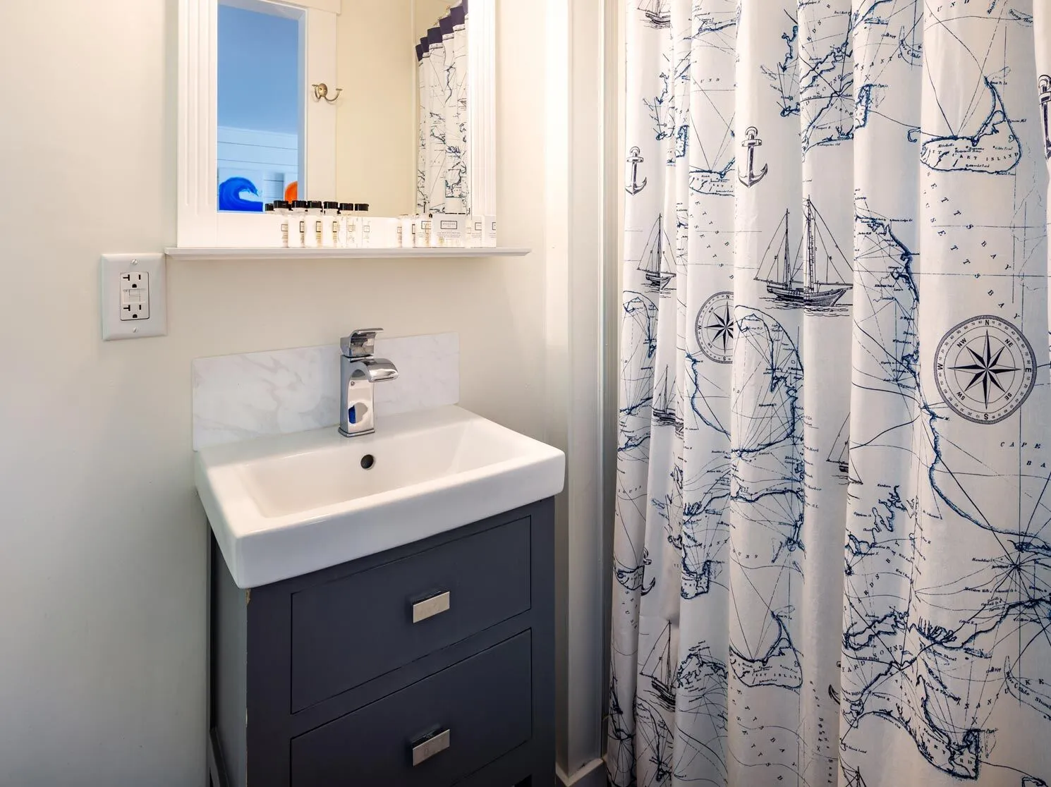 Breakwater Hotel — photo 10 of 39