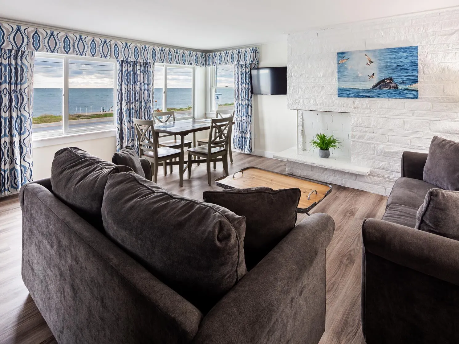 Breakwater Hotel — gallery preview 3